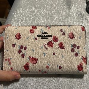 Medium Zip Around Wallet with Tulip Meadow Print